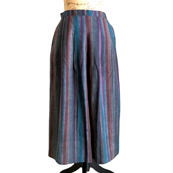 Handmade Causal Chic Side-Buttoned Full A-Line Skirt - Picture 5 of 15